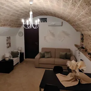 Apartament Myrrh, Bari